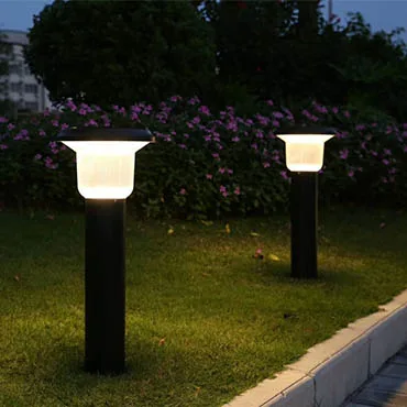 SLL003 LED SOLAR LAWN LIGHT