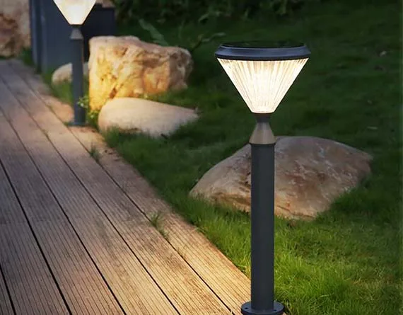 SLL005 LED SOLAR LAWN LIGHT