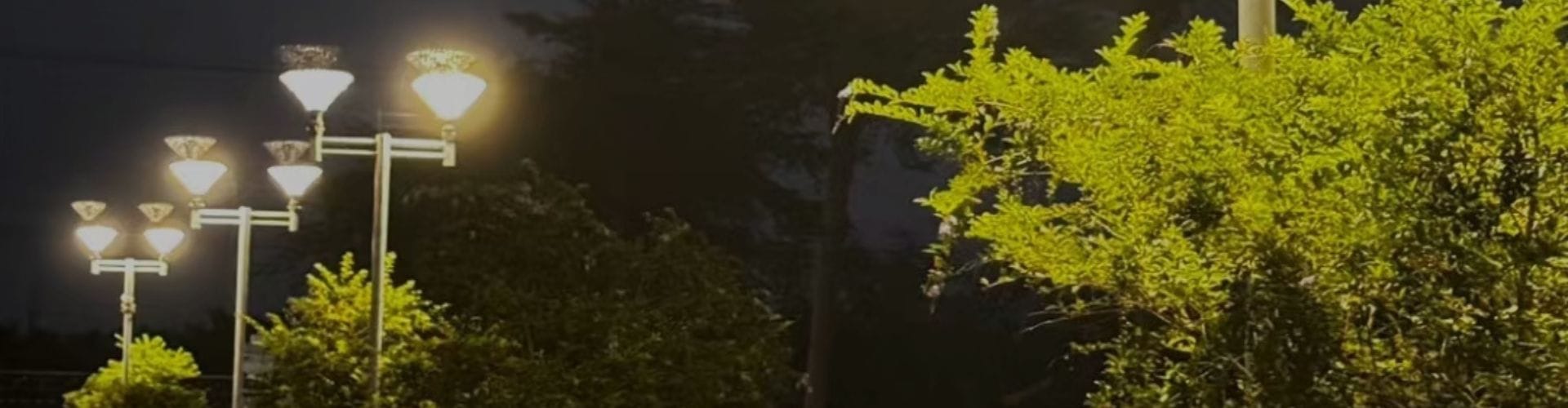 Banner solar street light for home