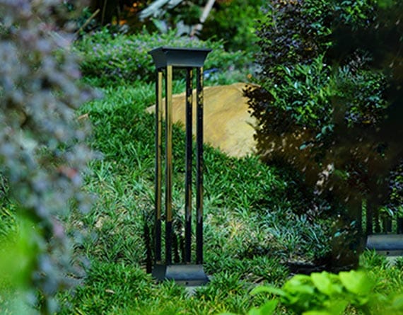JS01-70 SOLAR LAWN LIGHT