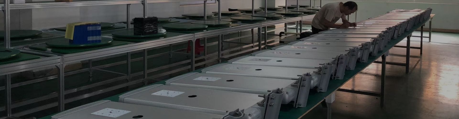 banner integrated solar street light