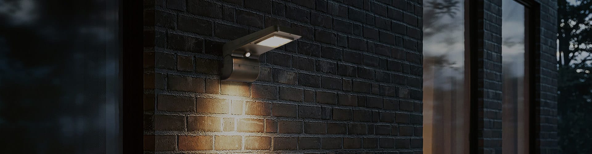 banner solar powered wall light