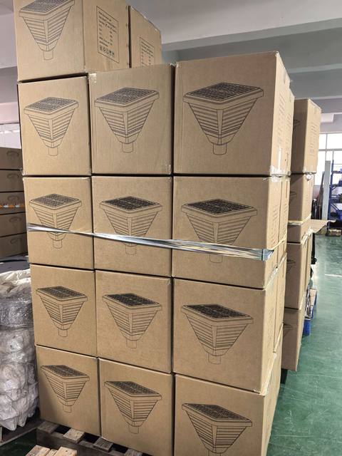 SCL-001 solar garden light manufactured by China solar lighting factory