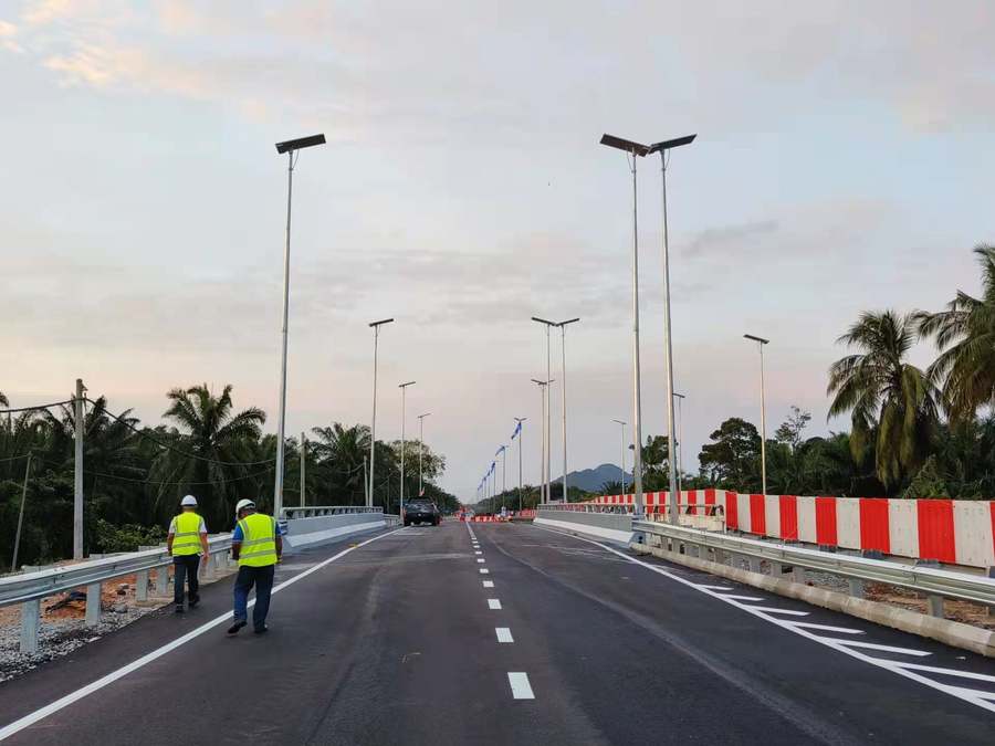 commercial solar street lighting site assessment