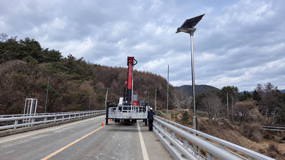 NF solar powered street lamp installed on a bridge road project